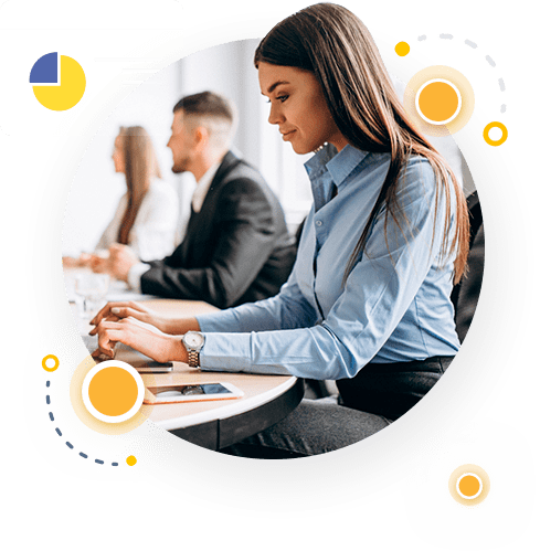 Mulher no Computador